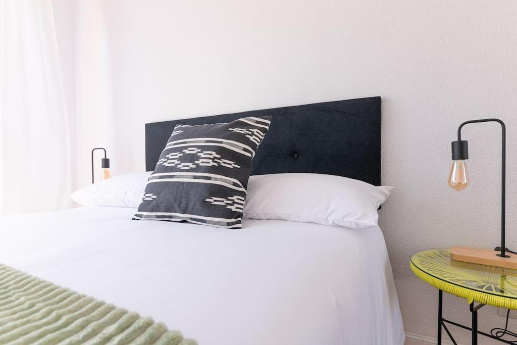 San Roman Apartment With Private Parking Santander Exteriör bild